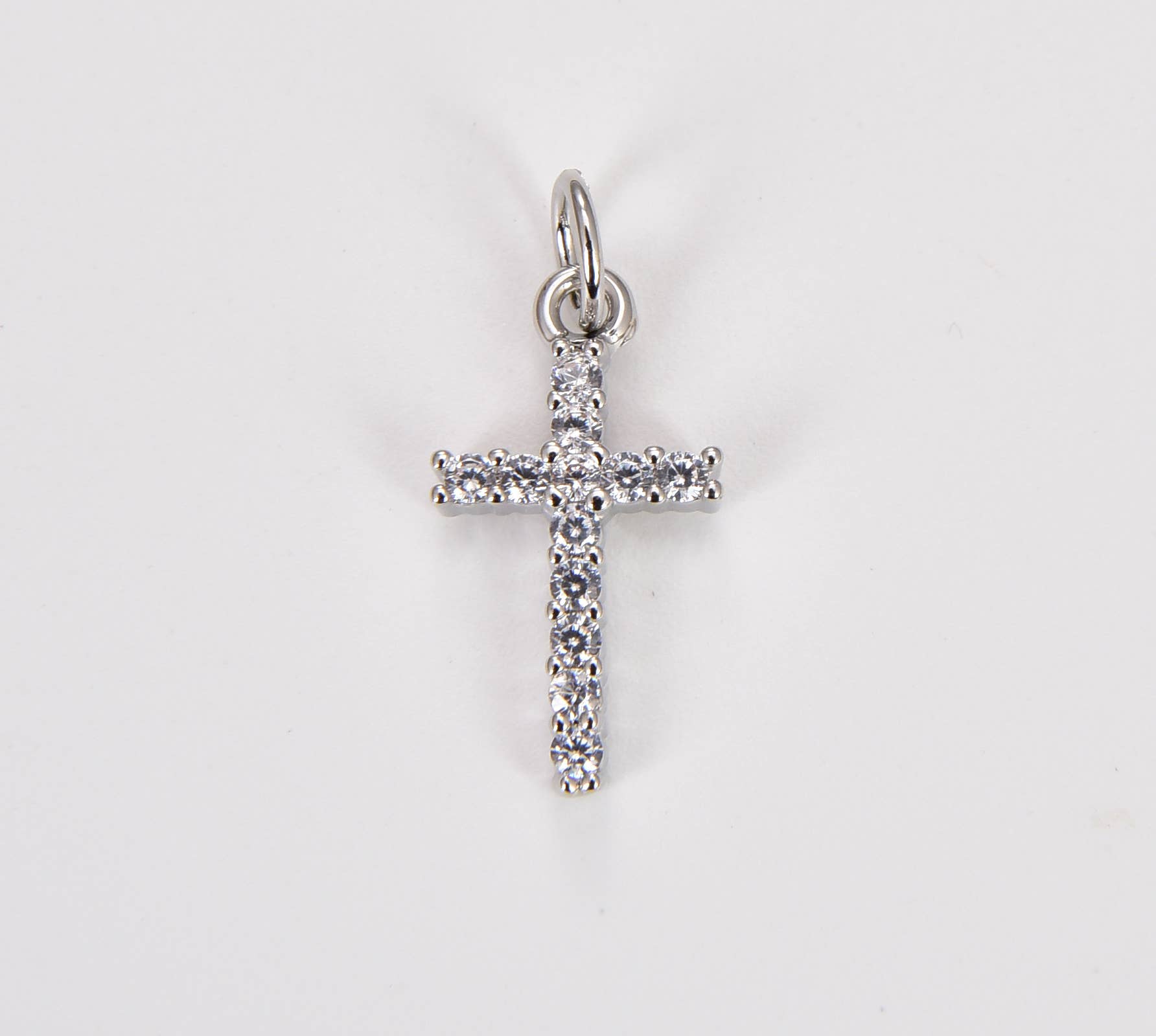 Križ s kristali • 18k Gold Filled