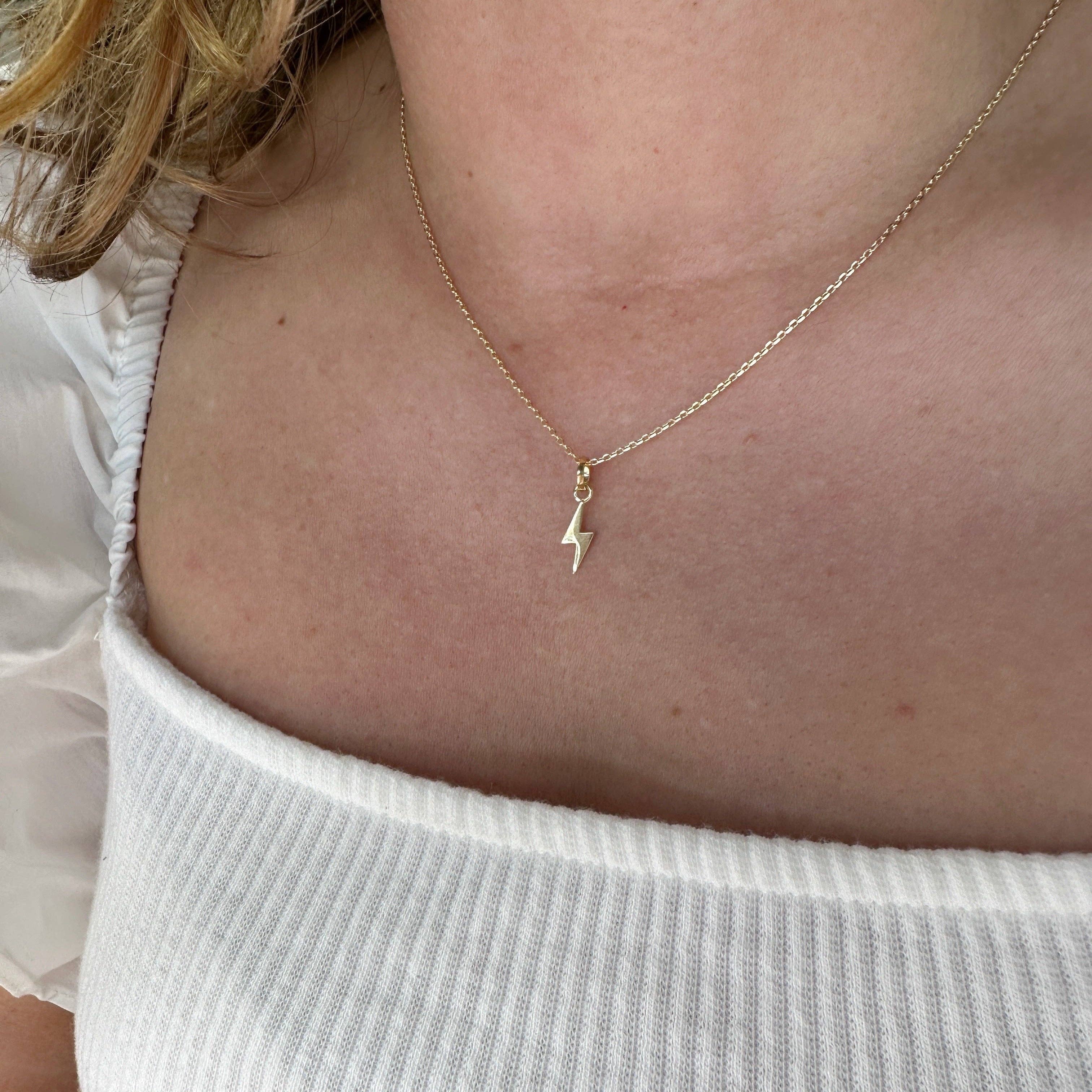Obesek strela • 18k Gold Filled