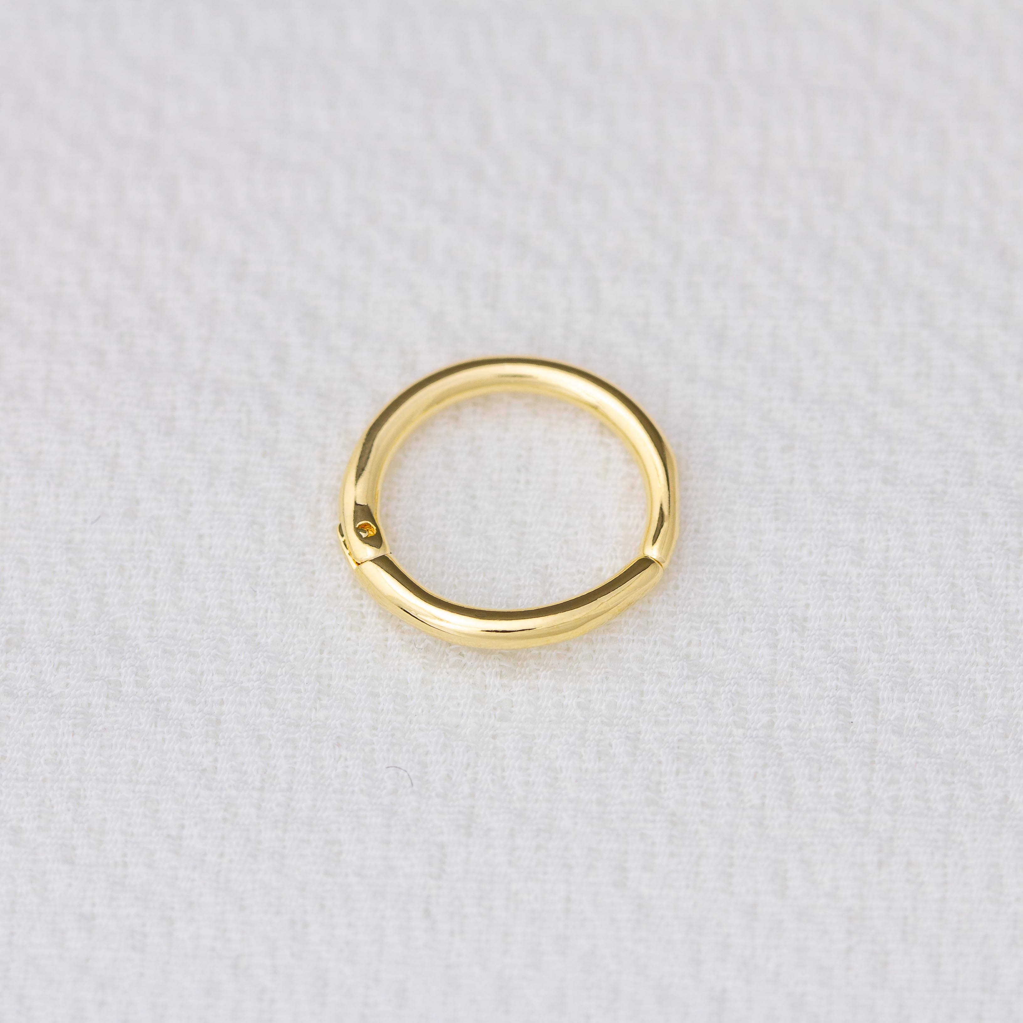 Mini brezšivni clicker obročasti uhani • 18k Gold Filled