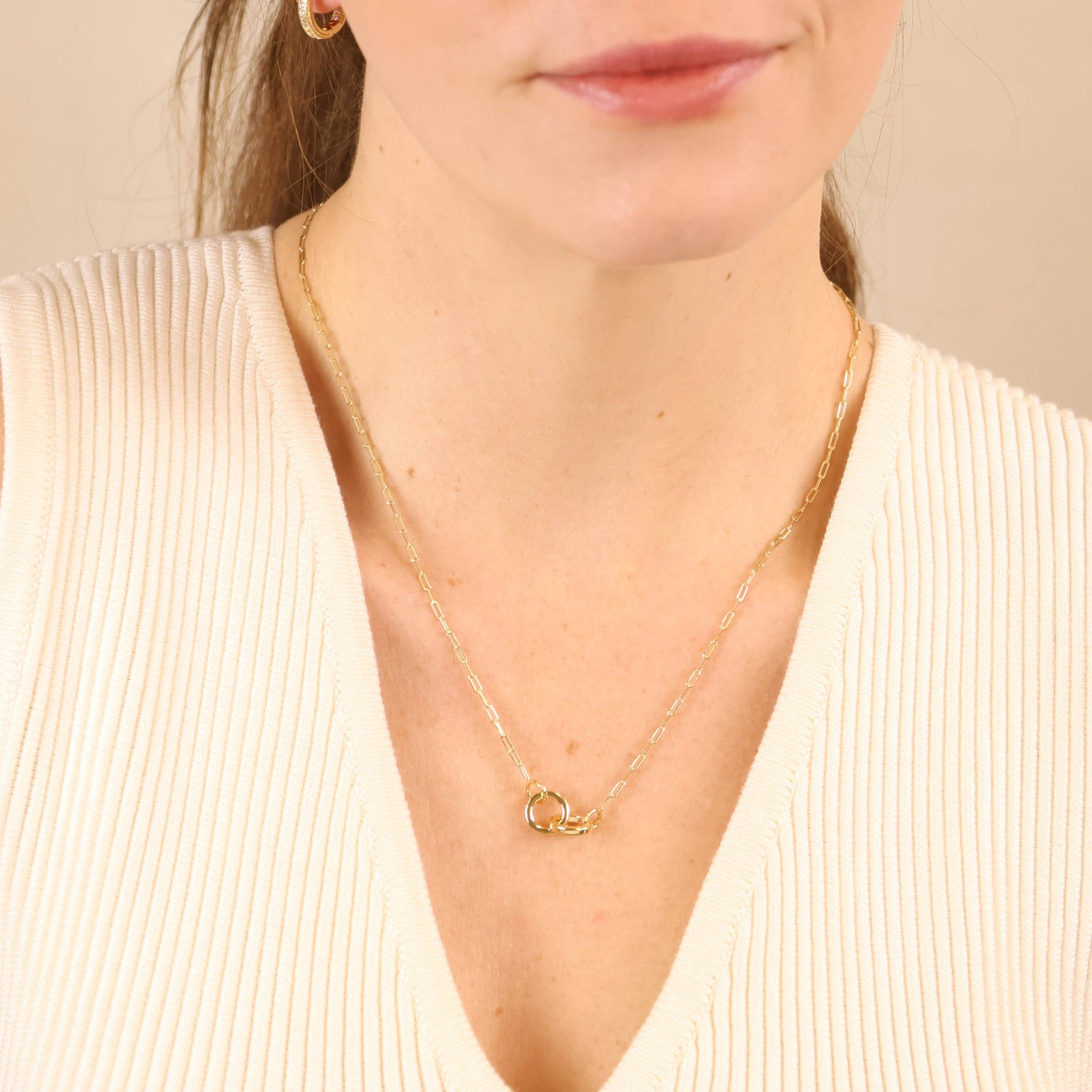 Verižica z medsebojno prepletenima krogoma  • 18k Gold Filled